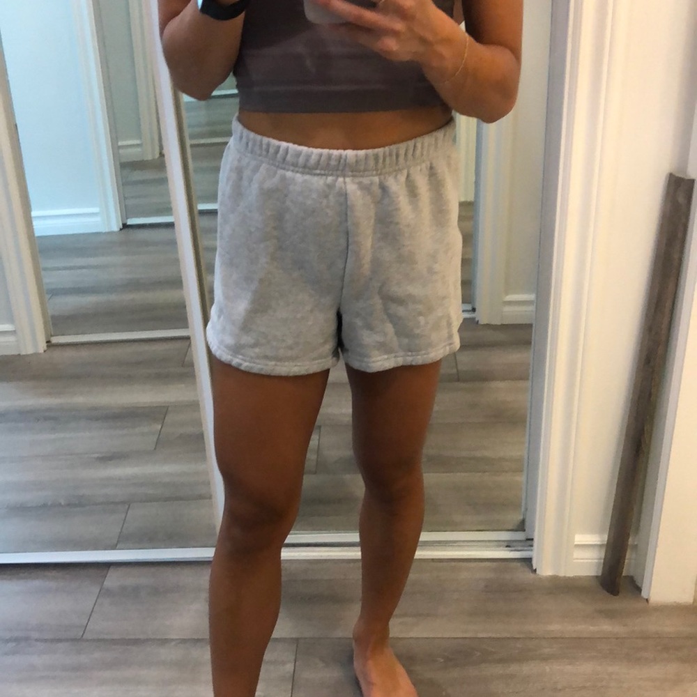 TNA grey XS sweat shorts 3”